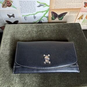 Black wallet with clasp